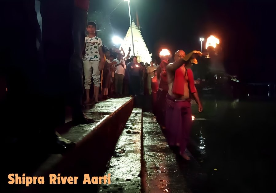 Shipra River Aarti