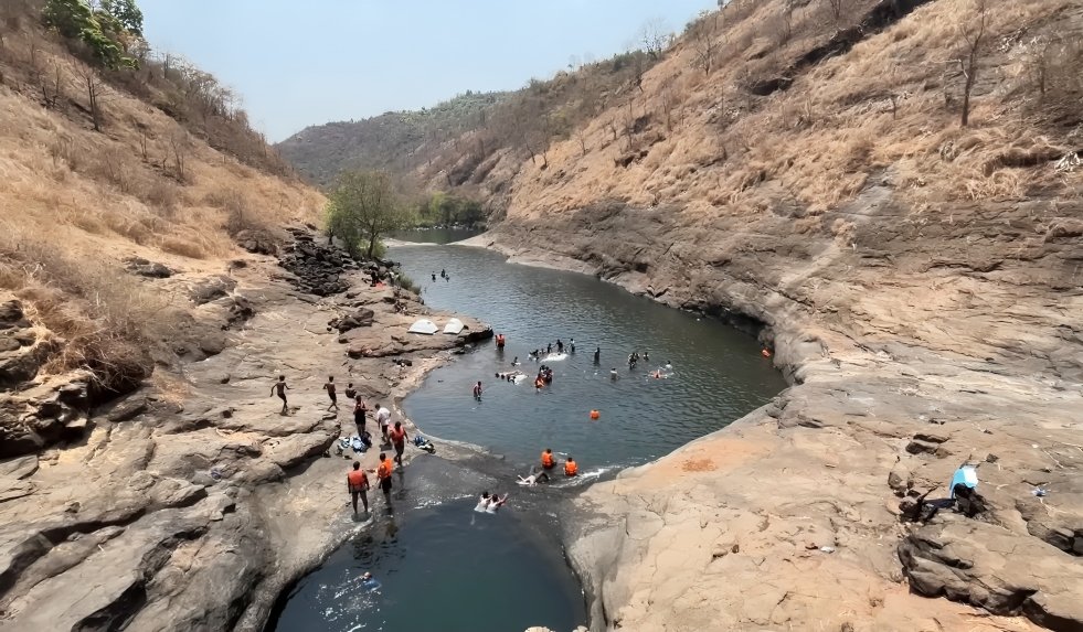 Kalmandavi Waterfall