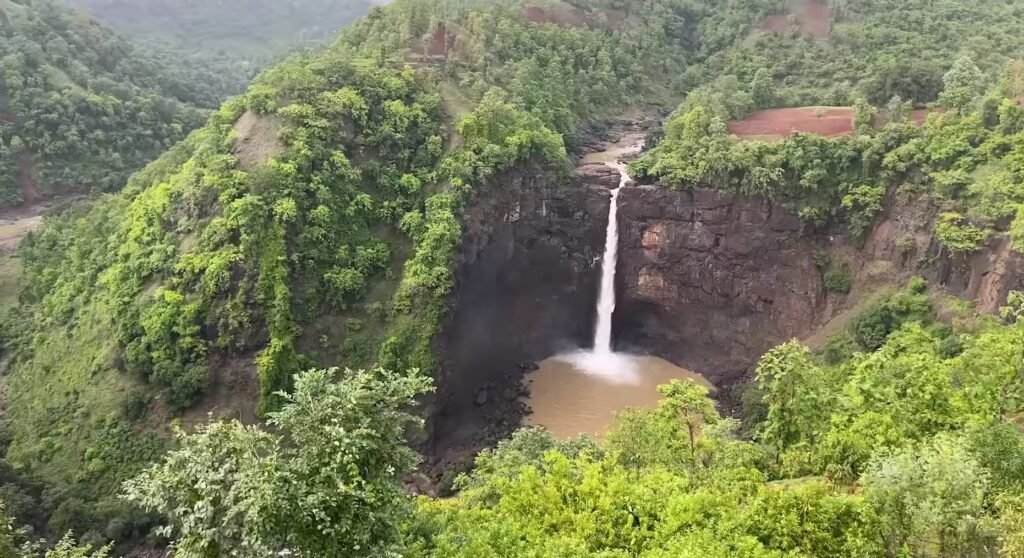 Hiradpada Waterfall