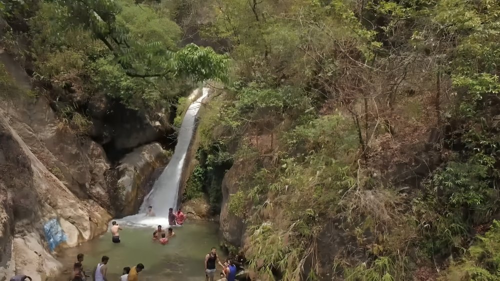 Shikhar fall